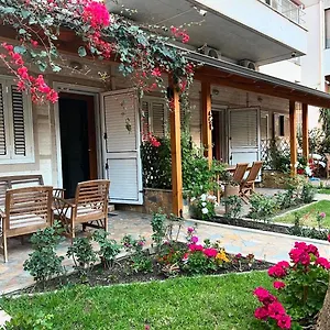 Guest Angolo Toscano , Vlorë Albanie